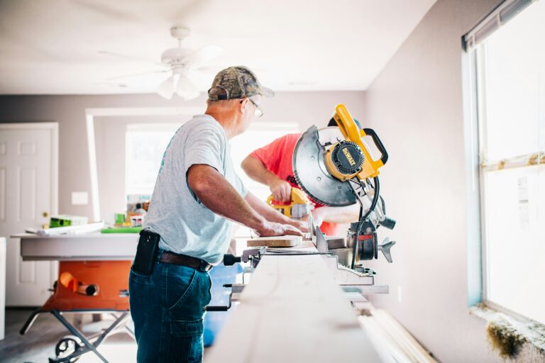 Affordable Eco-Friendly Garage Ceiling Storage: Green Solutions for Maximizing Your Space